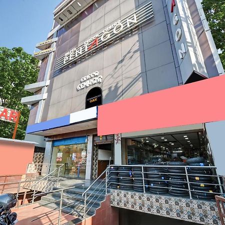 Townhouse Oak Pentagon Residency Hotell Bhubaneswar Eksteriør bilde
