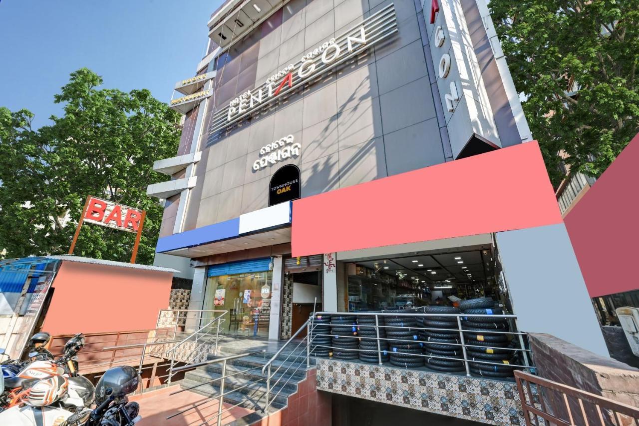 Townhouse Oak Pentagon Residency Hotell Bhubaneswar Eksteriør bilde