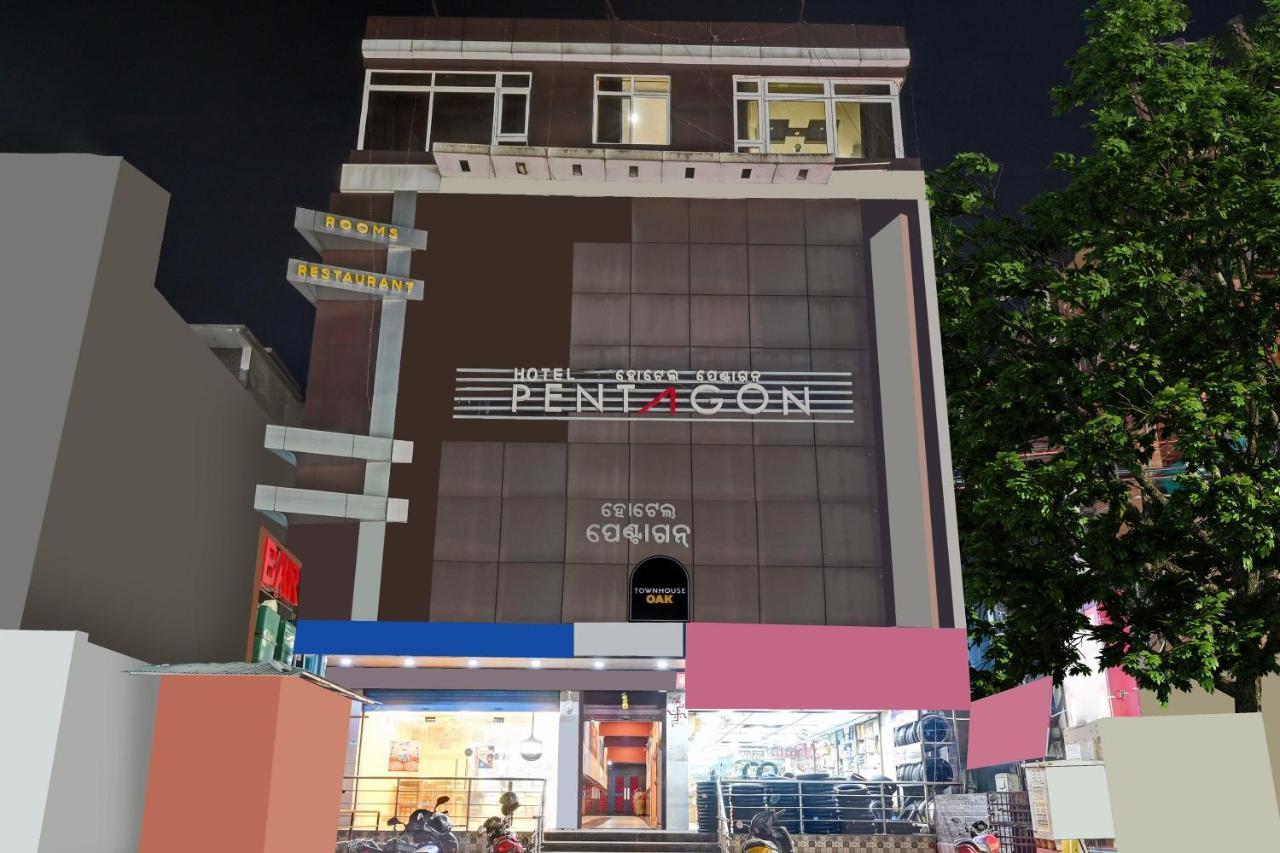 Townhouse Oak Pentagon Residency Hotell Bhubaneswar Eksteriør bilde