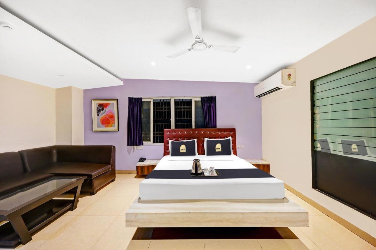 Townhouse Oak Pentagon Residency Hotell Bhubaneswar Eksteriør bilde