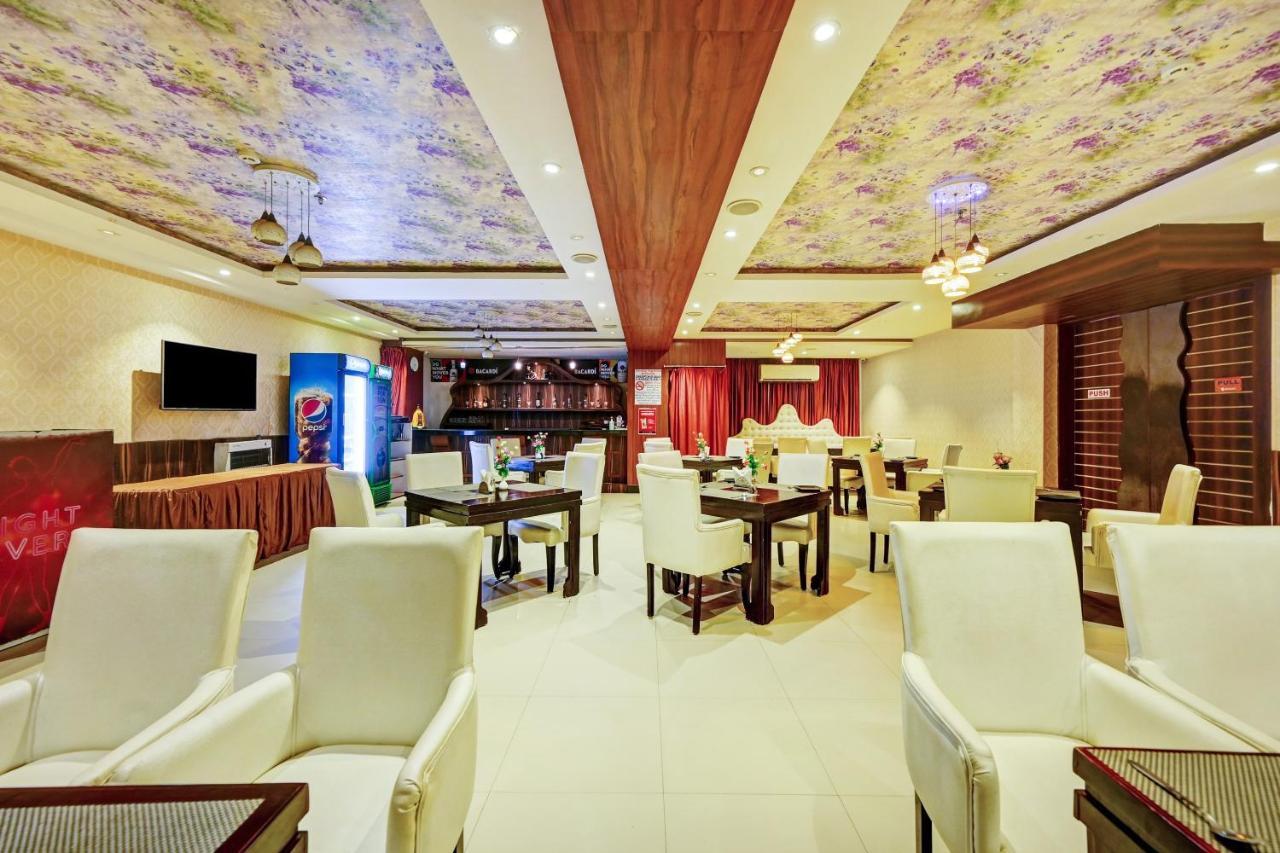 Townhouse Oak Pentagon Residency Hotell Bhubaneswar Eksteriør bilde
