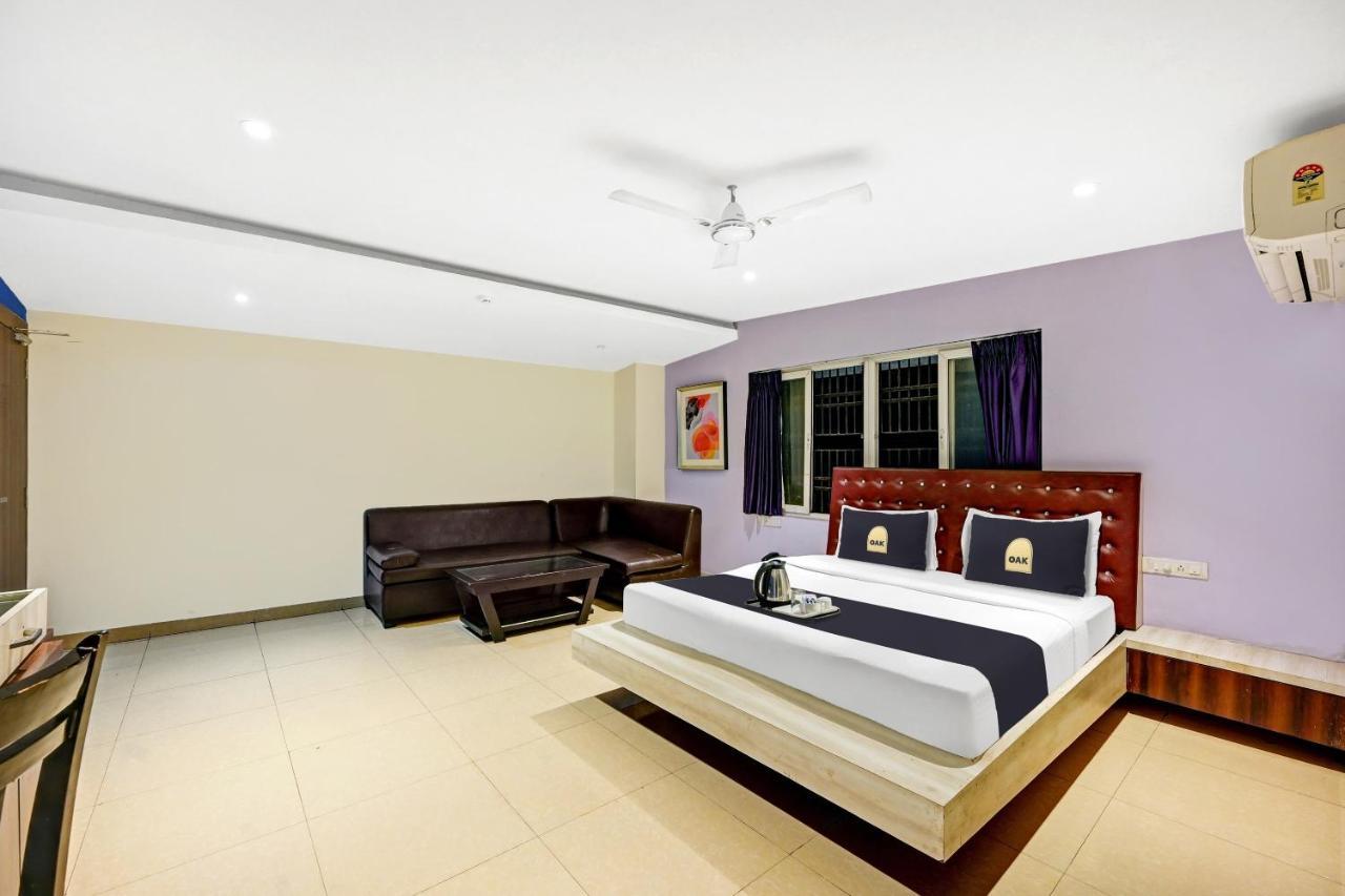 Townhouse Oak Pentagon Residency Hotell Bhubaneswar Eksteriør bilde