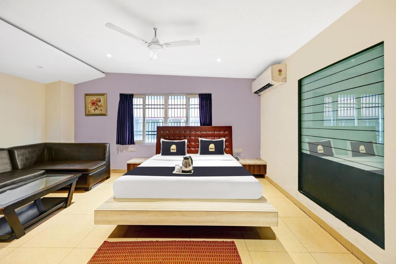 Townhouse Oak Pentagon Residency Hotell Bhubaneswar Eksteriør bilde